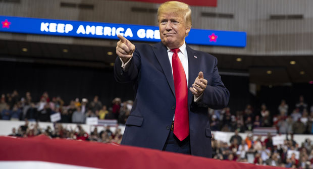 Трамп о покретању процедуре за његов опозив: Мојој породици је ова истрага веома тешко пала

